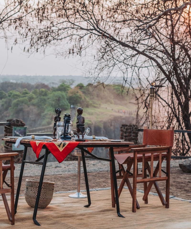 victoria-falls-dining-experience