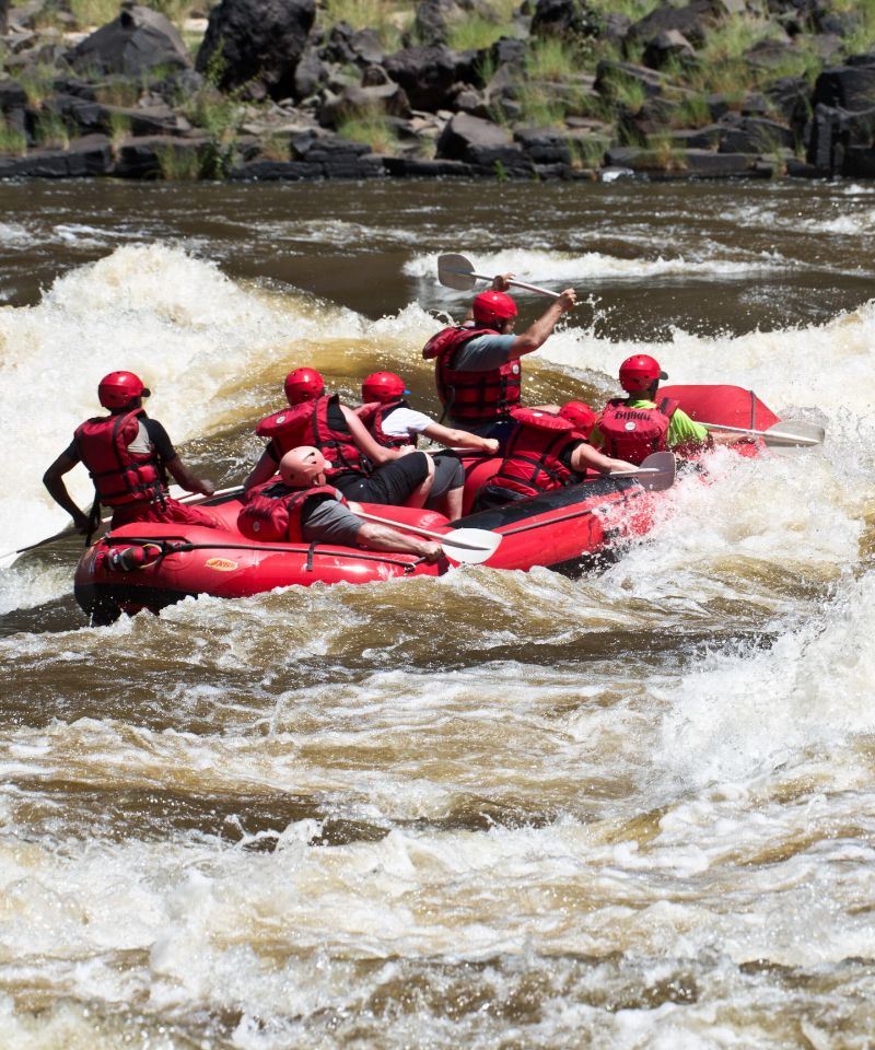victoria-falls-beyond-the-cascades